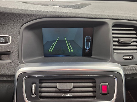 Volvo V60 7 of 11