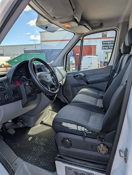 Volkswagen Crafter 4 of 7