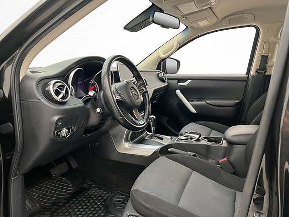Mercedes-Benz X250 d 13 of 29