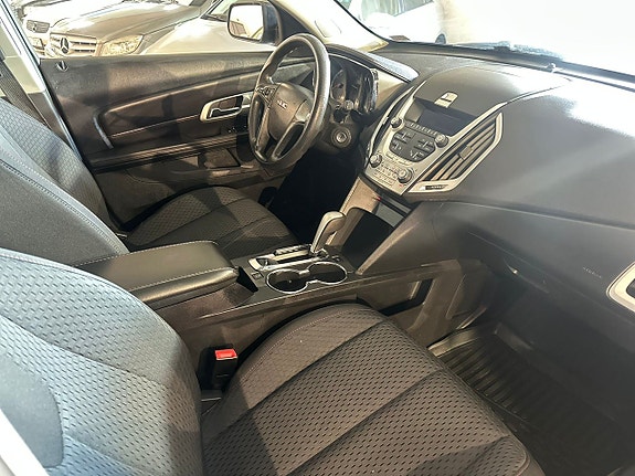 GMC Terrain 13 of 16