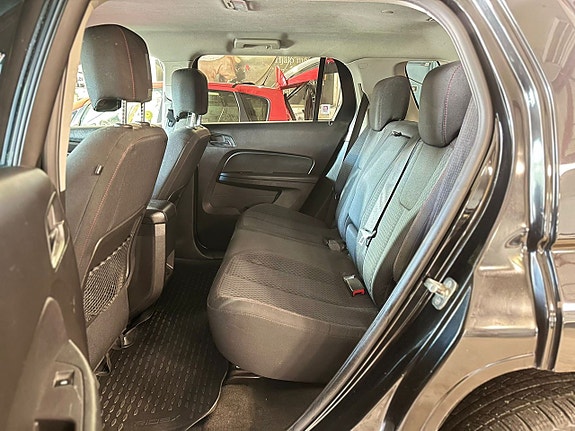 GMC Terrain 8 of 16