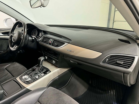 Audi A6 allroad 4 of 5