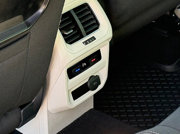 Volkswagen Tiguan 10 of 21