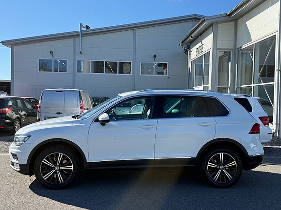 Volkswagen Tiguan 4 of 5