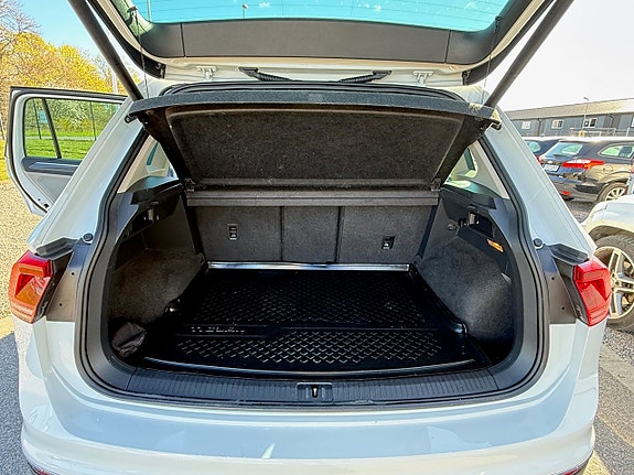 Volkswagen Tiguan 12 of 21