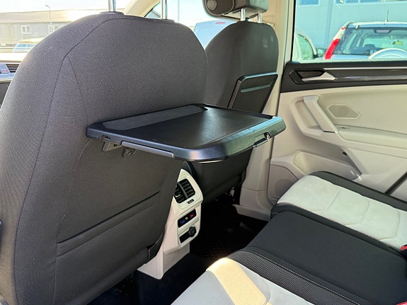 Volkswagen Tiguan 11 of 21
