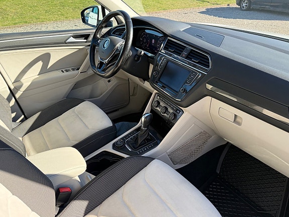 Volkswagen Tiguan 15 of 21