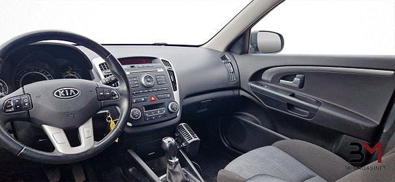 Kia Ceed 15 of 20