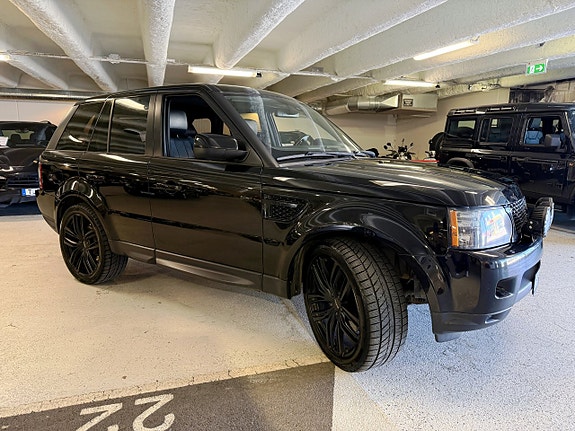 Land Rover Range Rover Sport 2 of 5