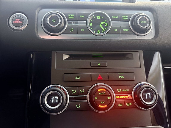 Land Rover Range Rover Sport 15 of 23