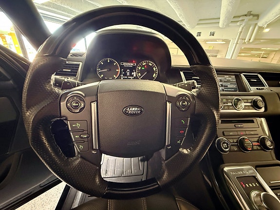 Land Rover Range Rover Sport 12 of 23