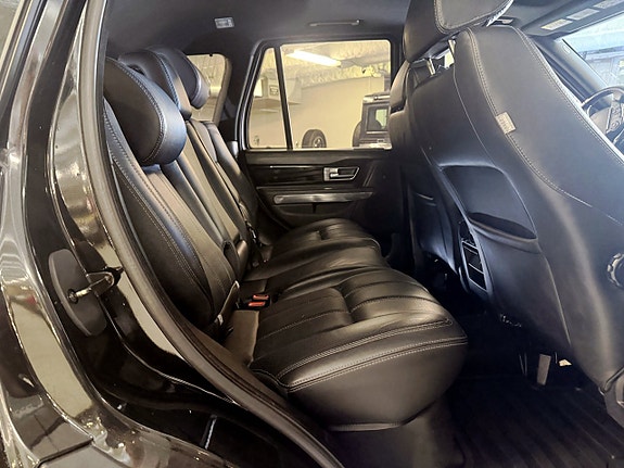 Land Rover Range Rover Sport 10 of 23
