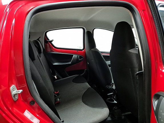 Toyota Aygo 23 of 24
