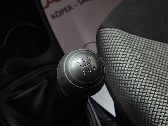 Toyota Aygo 19 of 24