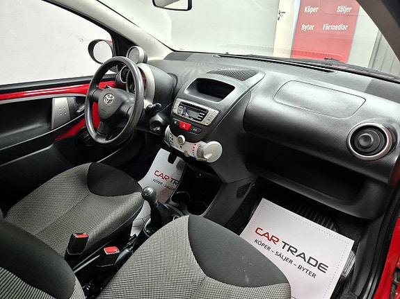 Toyota Aygo 20 of 24