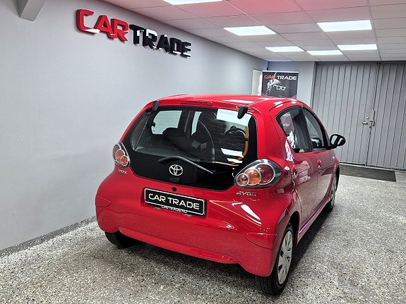 Toyota Aygo 6 of 24