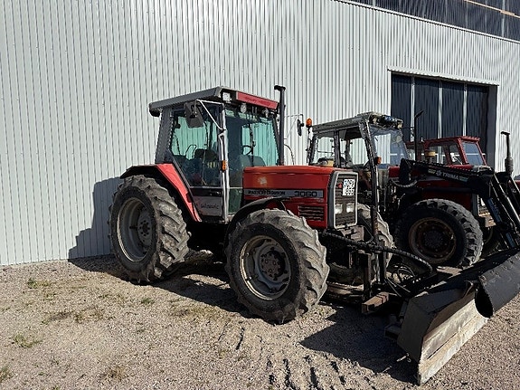 Massey Ferguson 3060 4WD inkl snöplog
