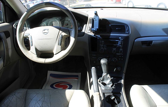 Volvo V70 4 of 4