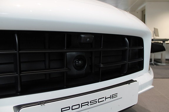 Porsche Cayenne Coupe 16 of 21