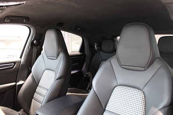 Porsche Cayenne Coupe 4 of 5