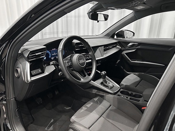 Audi A3 8 of 14