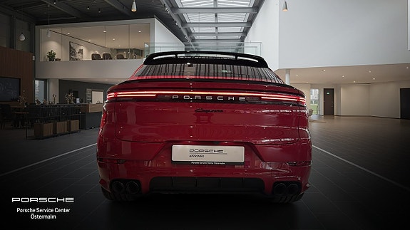 Porsche Cayenne 9 of 16