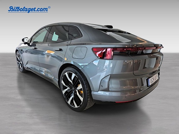 Polestar 4 6 of 11