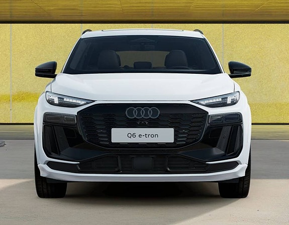 Audi Q6 e-tron 2 of 5