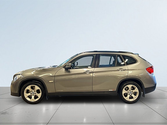 BMW X1 4 of 5