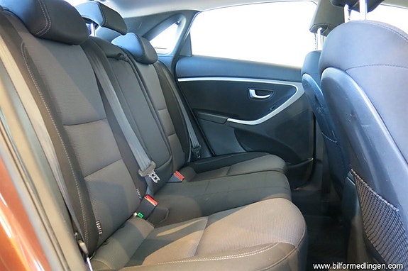 Hyundai i30 11 of 14
