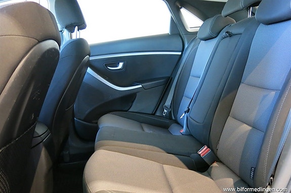 Hyundai i30 8 of 14
