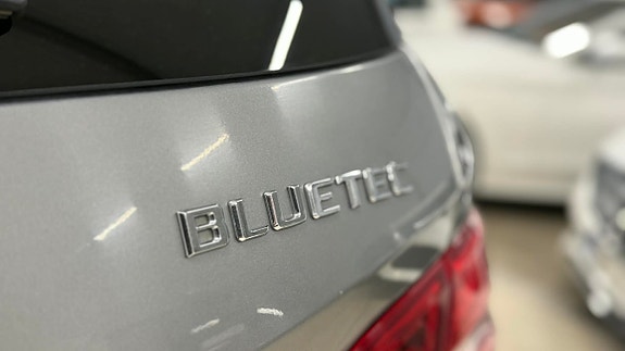 Mercedes-Benz ML350 24 of 25