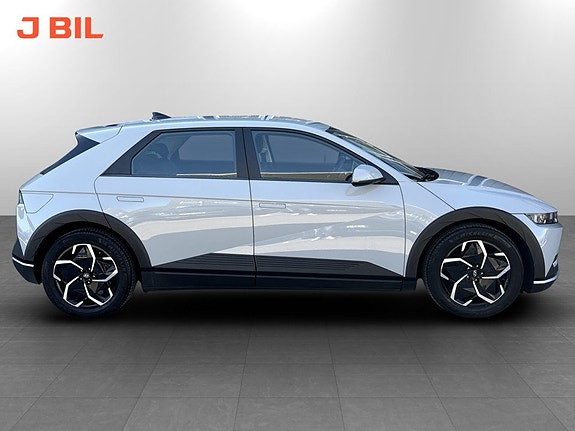 Hyundai Ioniq 5 3 of 16