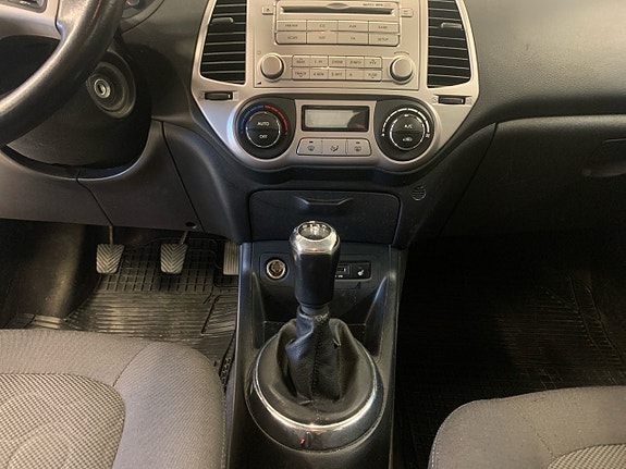 Hyundai i20 12 of 18