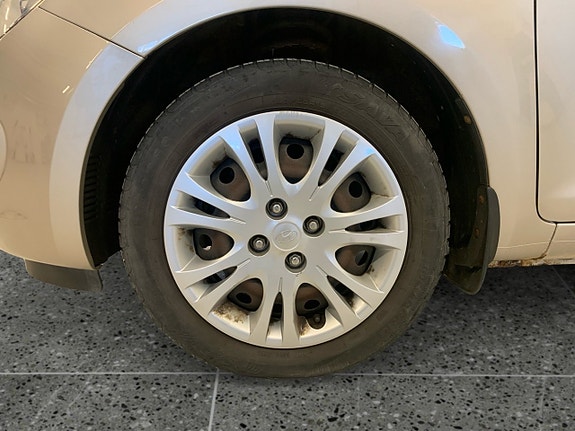 Hyundai i20 9 of 18