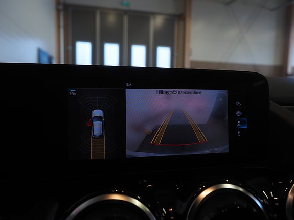 Mercedes-Benz GLA200 d 23 of 25