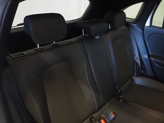 Mercedes-Benz GLA200 d 15 of 25