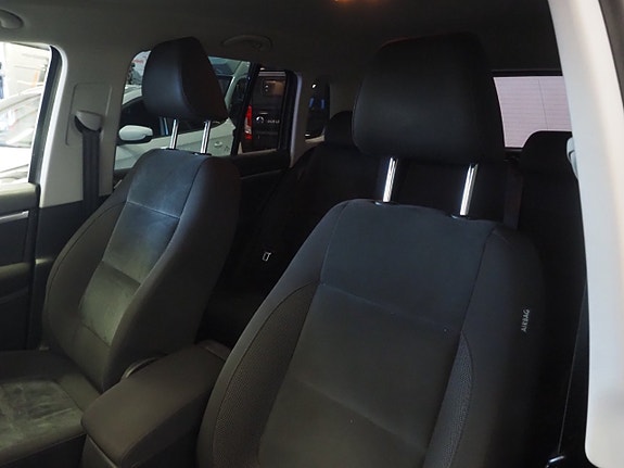 Volkswagen Tiguan 17 of 22