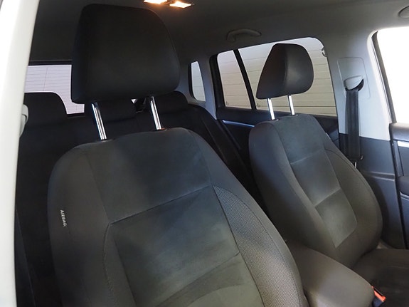 Volkswagen Tiguan 12 of 22