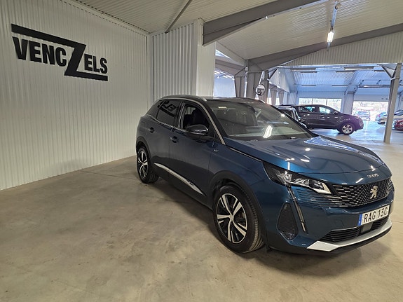 Peugeot 3008 2 of 5