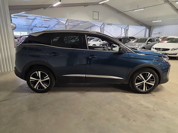 Peugeot 3008 3 of 5