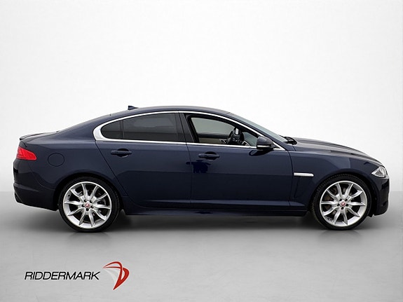 Jaguar XF 9 of 30