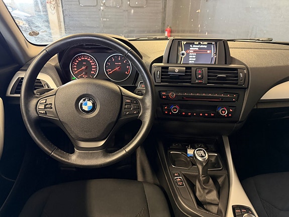 BMW 118d 15 of 24