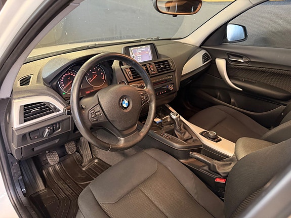 BMW 118d 11 of 24