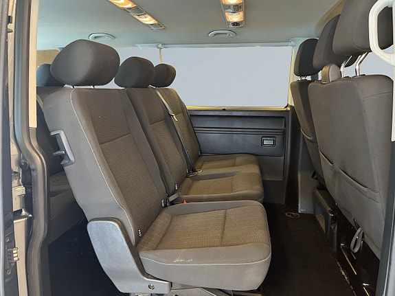 Volkswagen Caravelle 13 of 24