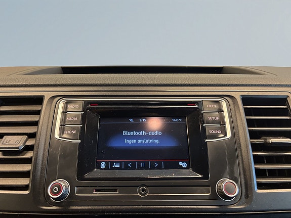 Volkswagen Caravelle 15 of 24