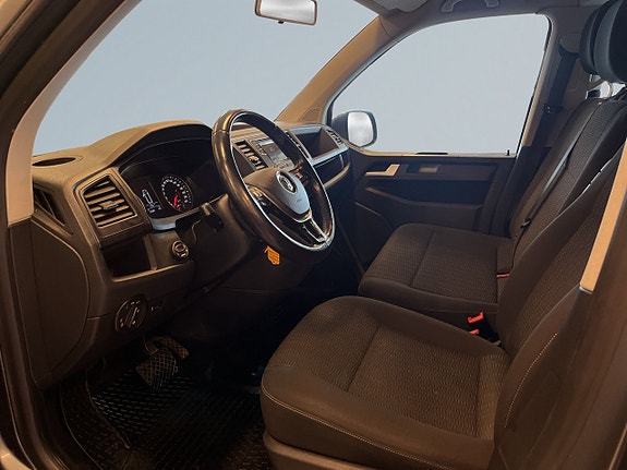 Volkswagen Caravelle 7 of 24