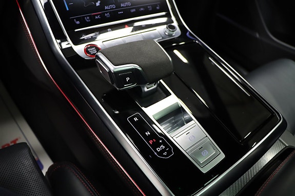 Audi RS Q8 17 of 30