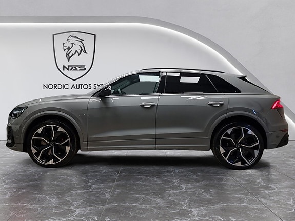 Audi RS Q8 2 of 5