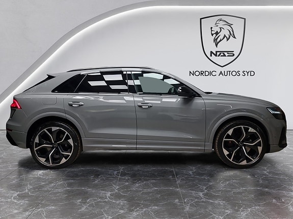 Audi RS Q8 6 of 30
